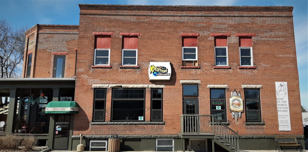 A picture of Xpeditions coffee house in Bloomer, WI.